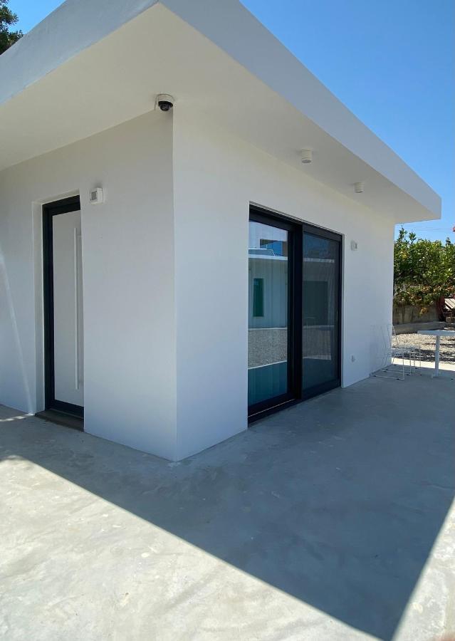 Lefko Apartments Tavronitis Екстериор снимка